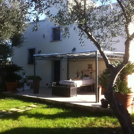 Les Fleurs Bed & Breakfast Bari